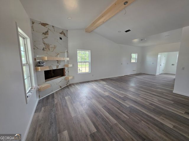 27 Elmwood Lane, Baxley, GA 31513
