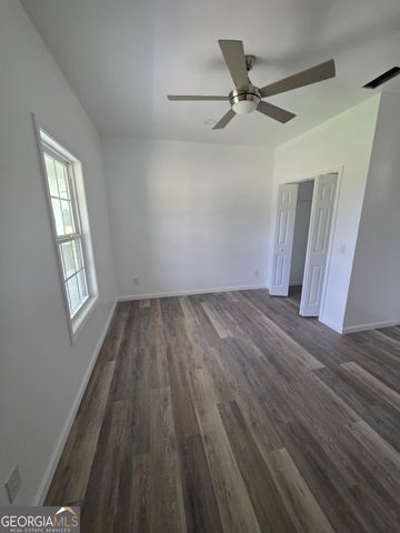 27 Elmwood Lane, Baxley, GA 31513