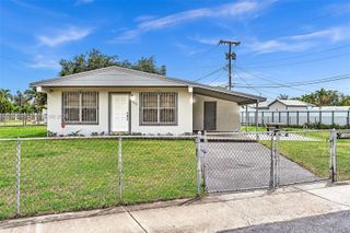 20622 NW 23rd Ct, Miami Gardens, FL 33056