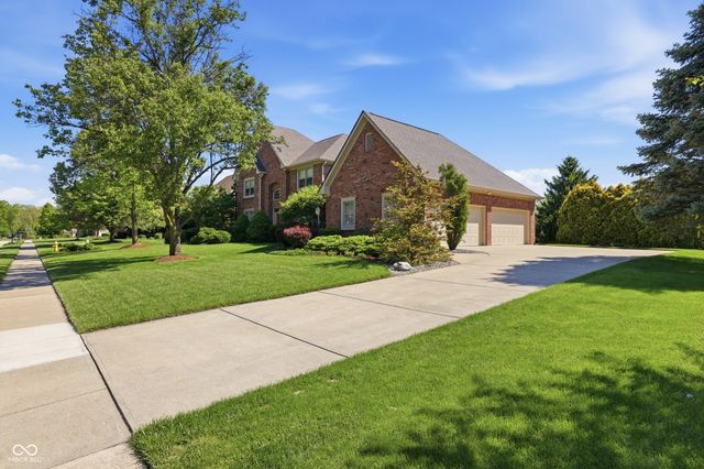 5767 Meadowlark Place, Carmel, IN 46033