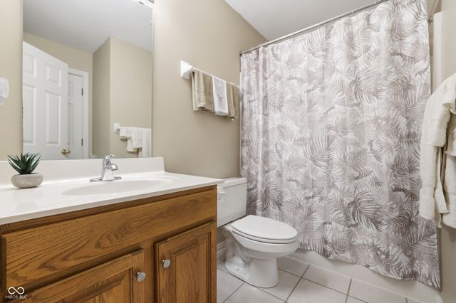 5767 Meadowlark Place, Carmel, IN 46033