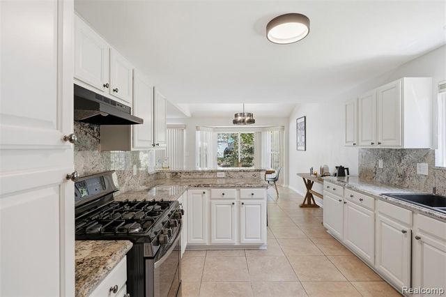 4421 Honeysuckle Drive, Sterling Heights, MI 48314