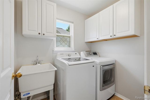 4421 Honeysuckle Drive, Sterling Heights, MI 48314