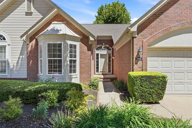 4421 Honeysuckle Drive, Sterling Heights, MI 48314