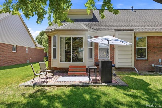 4421 Honeysuckle Drive, Sterling Heights, MI 48314