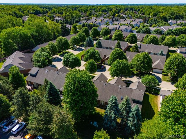 4421 Honeysuckle Drive, Sterling Heights, MI 48314