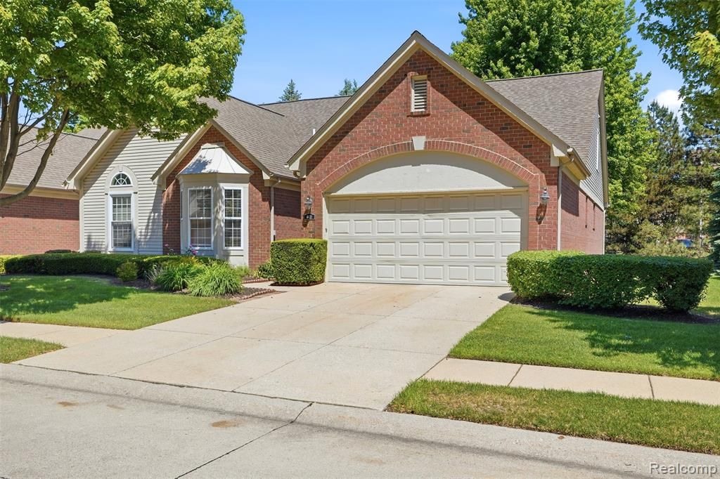 4421 Honeysuckle Drive, Sterling Heights, MI 48314