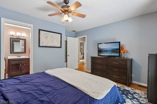 28 Warwick Cir, Springfield Twp., NJ 07081
