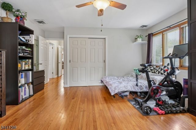 28 Warwick Cir, Springfield Twp., NJ 07081