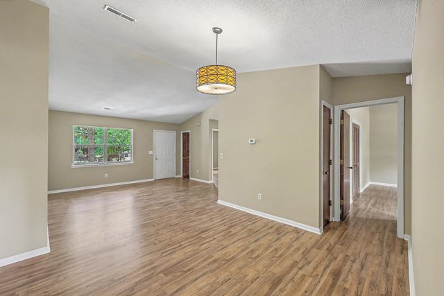 125 Cottonwood Drive, Summerville, SC 29483