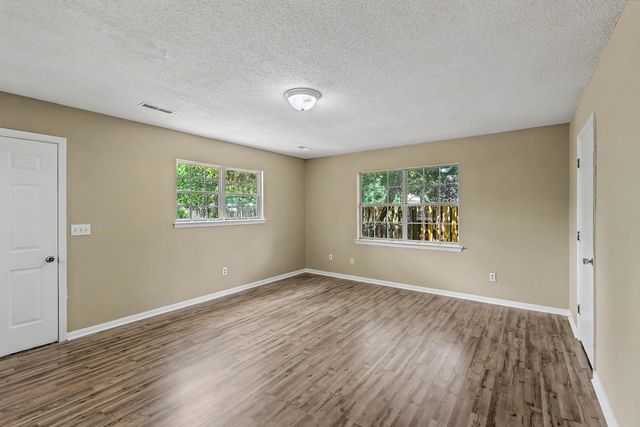 125 Cottonwood Drive, Summerville, SC 29483