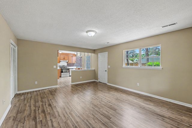 125 Cottonwood Drive, Summerville, SC 29483