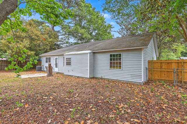 125 Cottonwood Drive, Summerville, SC 29483