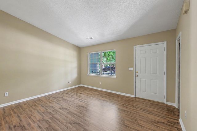 125 Cottonwood Drive, Summerville, SC 29483