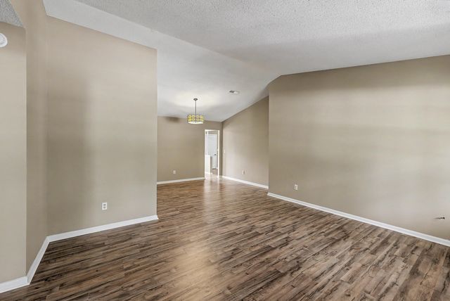 125 Cottonwood Drive, Summerville, SC 29483