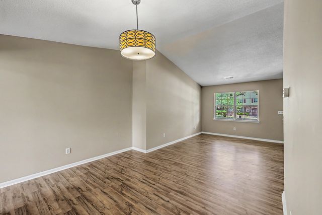 125 Cottonwood Drive, Summerville, SC 29483