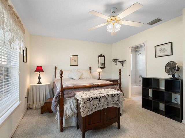 2404 64TH STREET COURT W, Bradenton, FL 34209