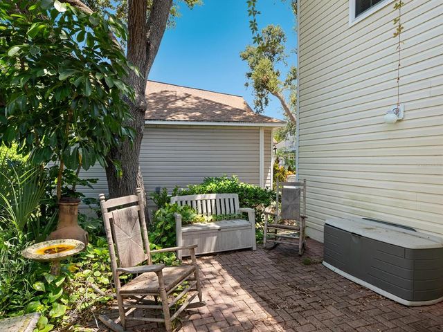 2404 64TH STREET COURT W, Bradenton, FL 34209
