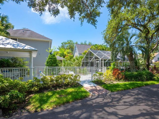 2404 64TH STREET COURT W, Bradenton, FL 34209