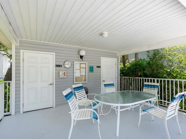 2404 64TH STREET COURT W, Bradenton, FL 34209