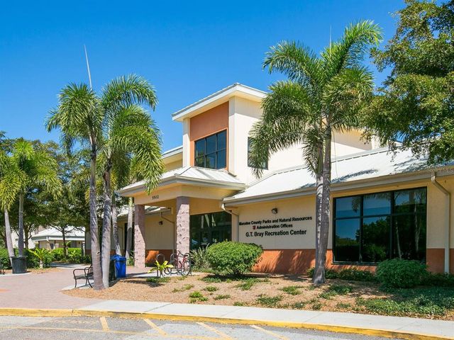 2404 64TH STREET COURT W, Bradenton, FL 34209