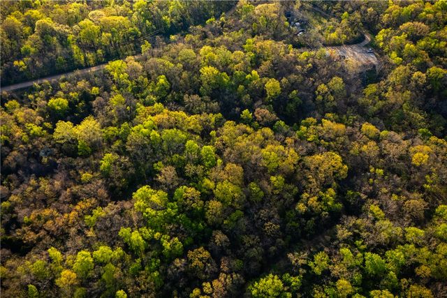 Huckleberry Circle, Rogers, AR 72732