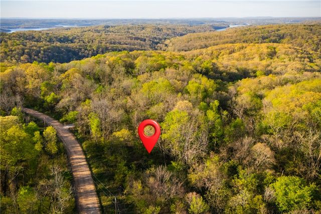 Huckleberry Circle, Rogers, AR 72732