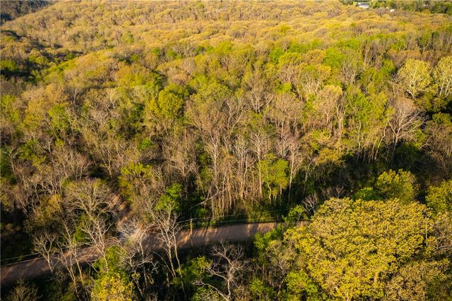 Huckleberry Circle, Rogers, AR 72732