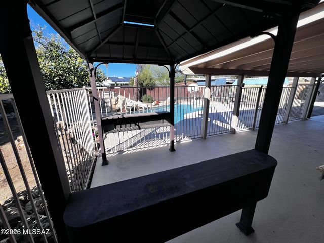 7855 N John Paul Jones Avenue, Tucson, AZ 85741