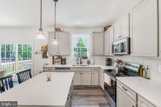 140 RAINBOW RIDGE, Bumpass, VA 23024