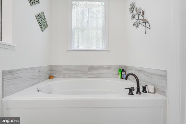 140 RAINBOW RIDGE, Bumpass, VA 23024