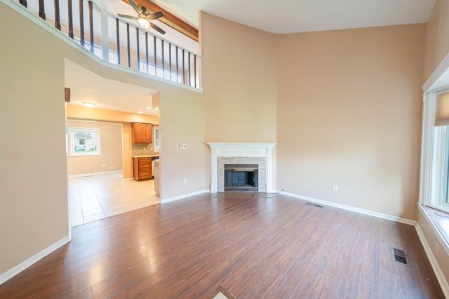 1862 Plum Court, Crown Point, IN 46307