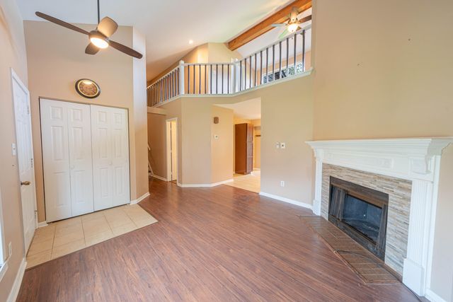 1862 Plum Court, Crown Point, IN 46307