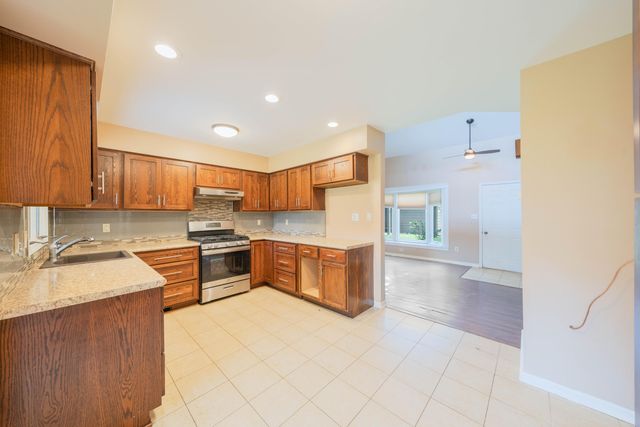 1862 Plum Court, Crown Point, IN 46307