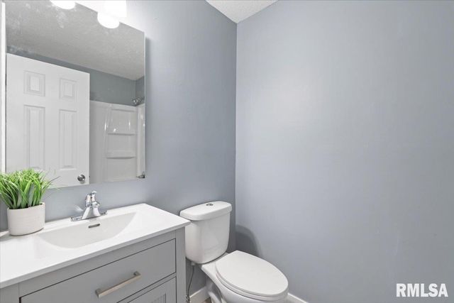 3518 W GARFIELD Street, Davenport, IA 52804