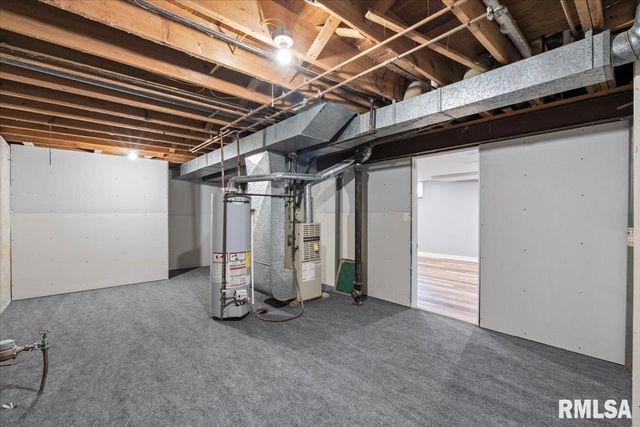 3518 W GARFIELD Street, Davenport, IA 52804