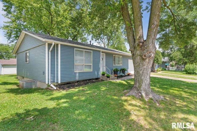 3518 W GARFIELD Street, Davenport, IA 52804