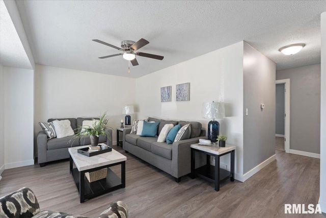 3518 W GARFIELD Street, Davenport, IA 52804