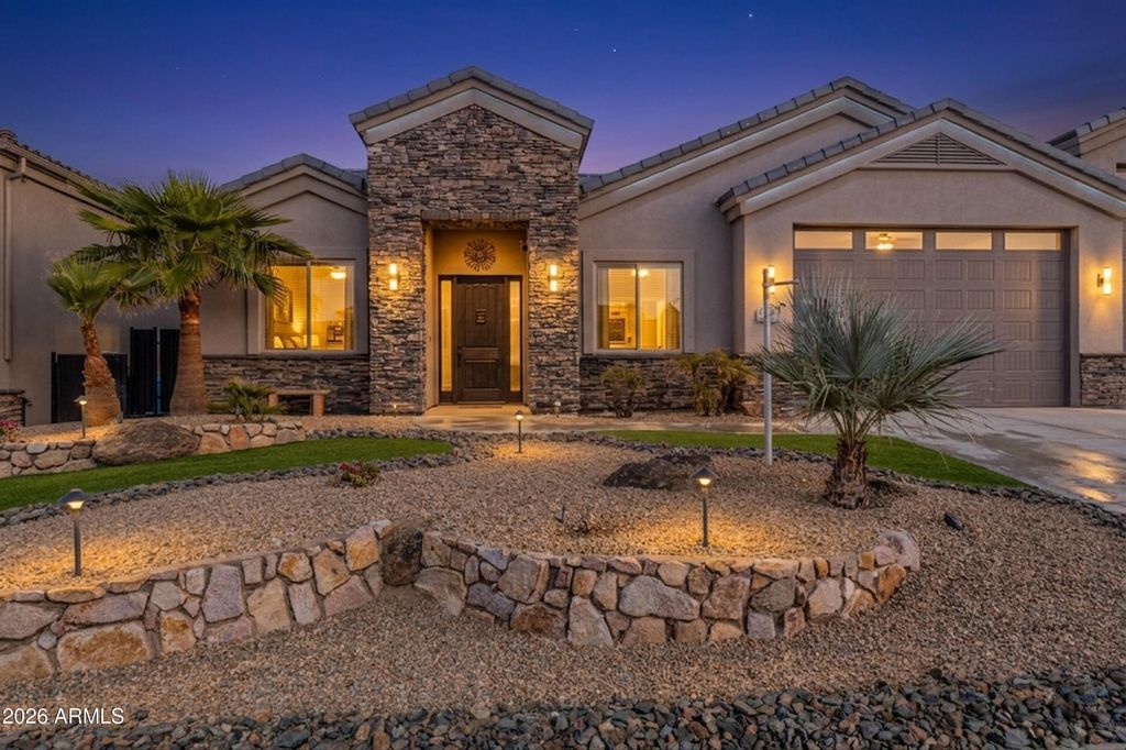 Image 2 of property listing at 1793 E SAVANNAH Bend, Lake Havasu City, AZ 86404