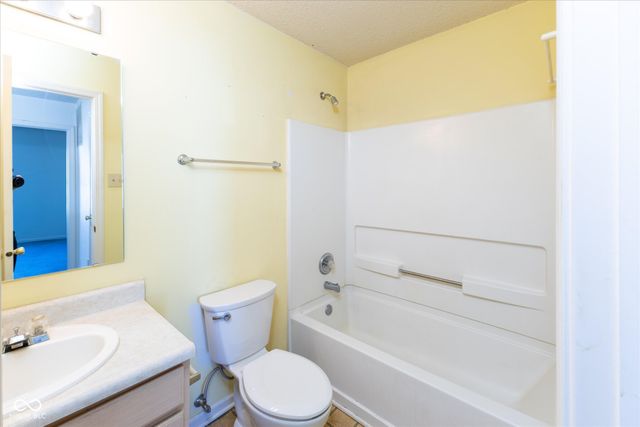 10288 Brushfield Lane, Fishers, IN 46037