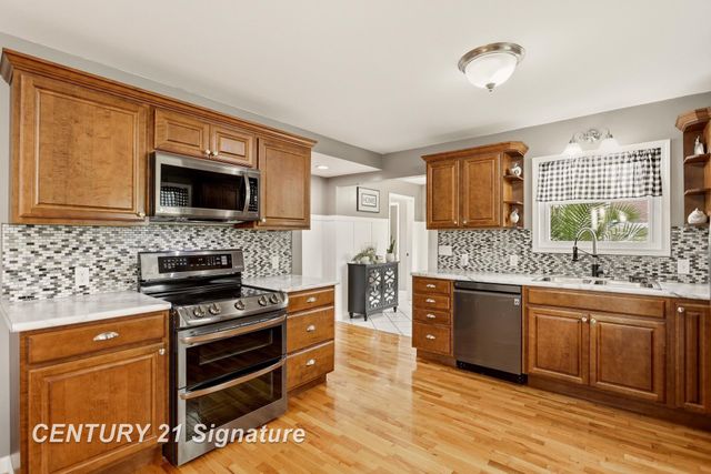 2051 S Brennan Road, Hemlock, MI 48626