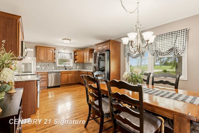 2051 S Brennan Road, Hemlock, MI 48626