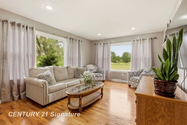 2051 S Brennan Road, Hemlock, MI 48626