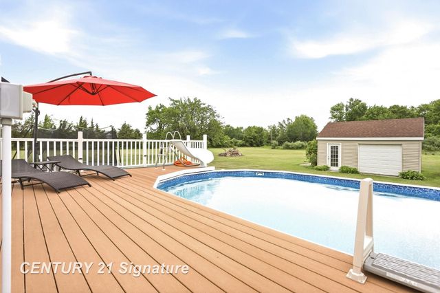 2051 S Brennan Road, Hemlock, MI 48626