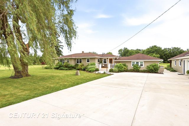 2051 S Brennan Road, Hemlock, MI 48626