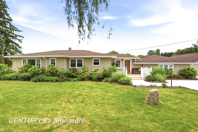 2051 S Brennan Road, Hemlock, MI 48626