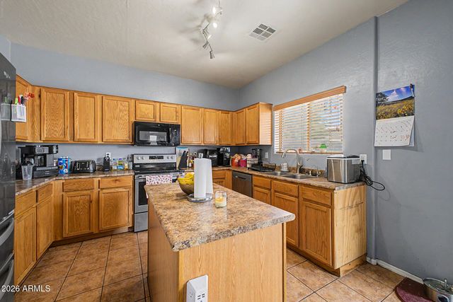 2046 S 86th Avenue, Tolleson, AZ 85353