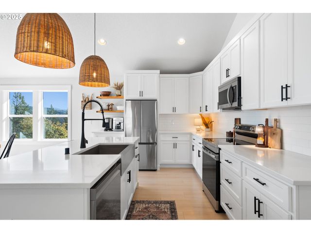 260 BALD EAGLE Rd, Ariel, WA 98603