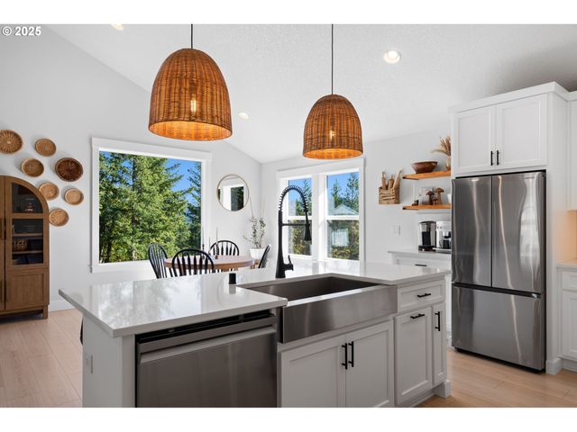 260 BALD EAGLE Rd, Ariel, WA 98603