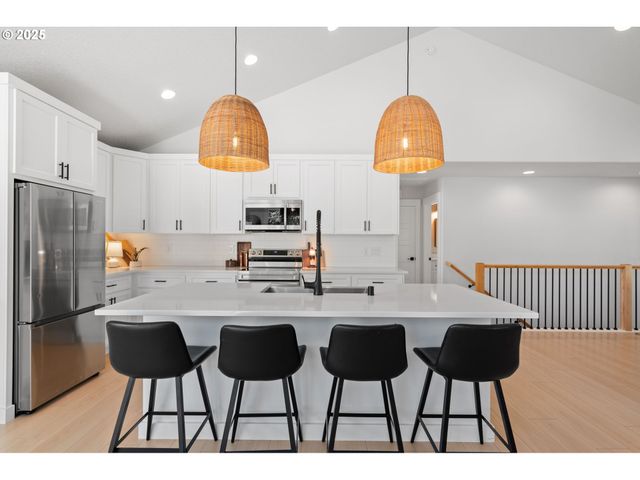 260 BALD EAGLE Rd, Ariel, WA 98603